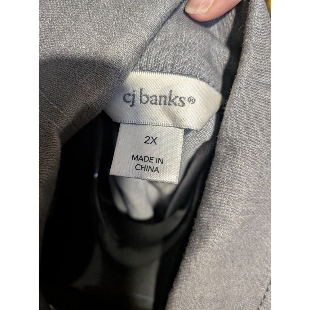 CJ Banks Women's Gray Studded Button Collared Vest Jacket Pockets 2X - Picture 4 of 7